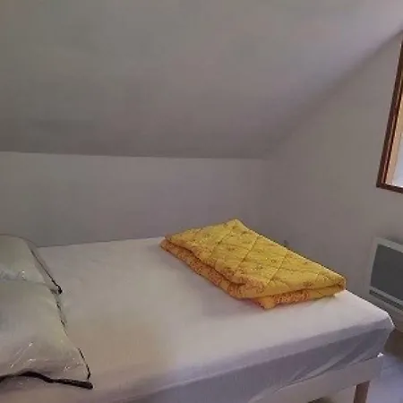 בית נופש House Cerbillonas 6 *
