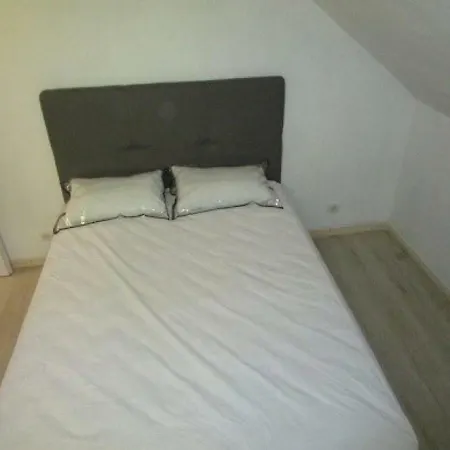 בית נופש House Cerbillonas 6 קאוטרט